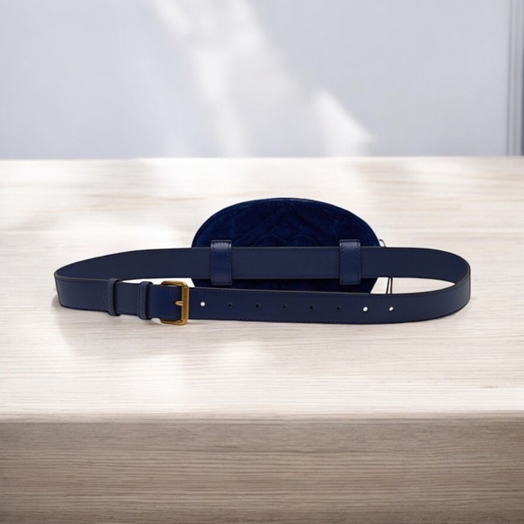 Gucci GG Marmont Matelasse Blue Velvet Belt Bag. Like New! With Box & Dustbag! - Picture 4 of 14